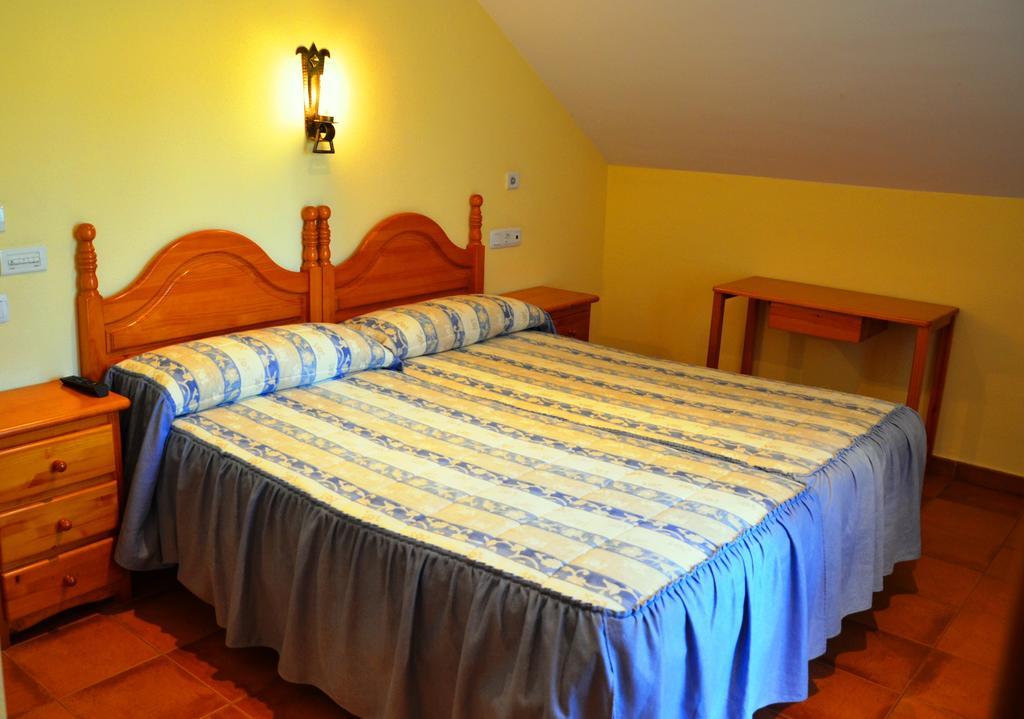 Hospederia El Cantio Orena Zimmer foto
